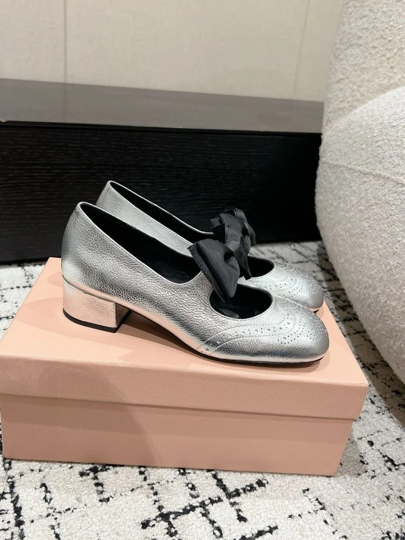 Supportive Miu Miu Shoes 6096