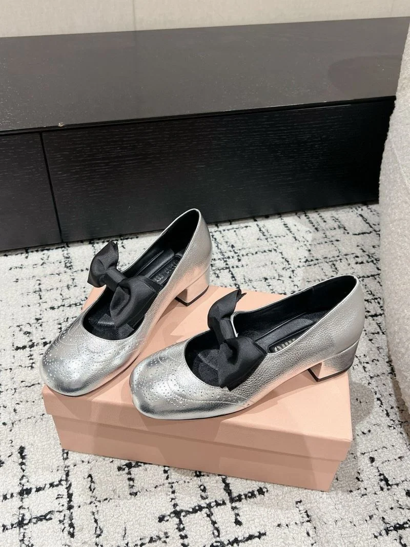 Supportive Miu Miu Shoes 6096