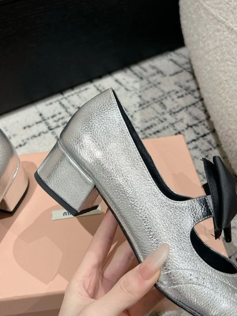 Supportive Miu Miu Shoes 6096