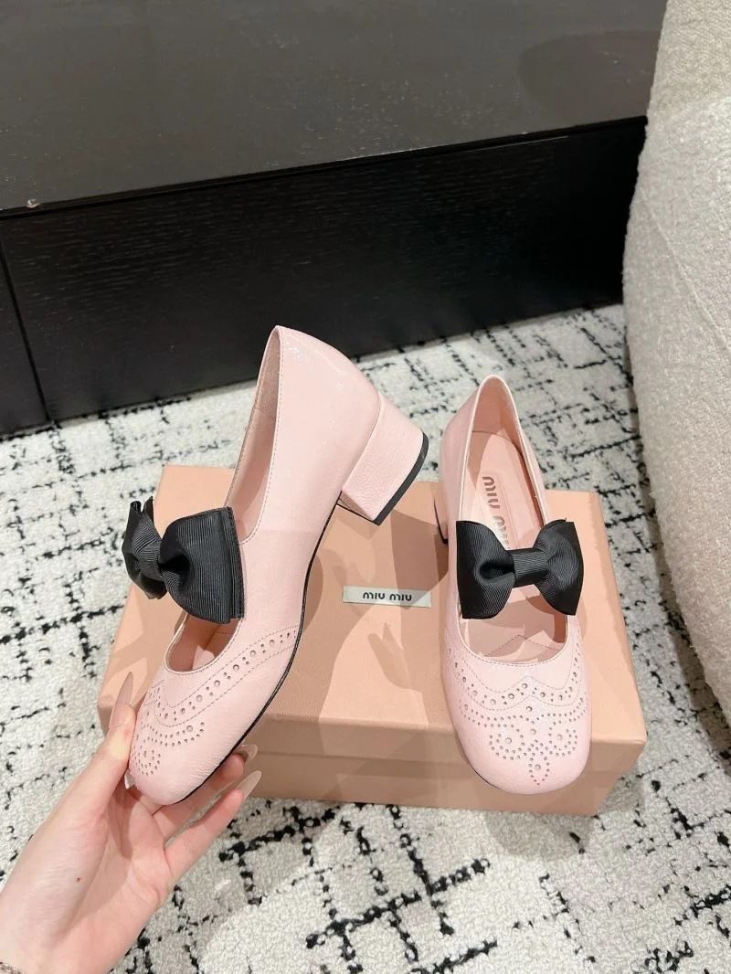 Lightweight Miu Miu Shoes 6099