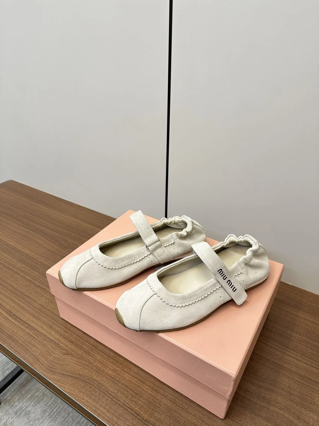 Miu Miu Shoes Sleek 6112