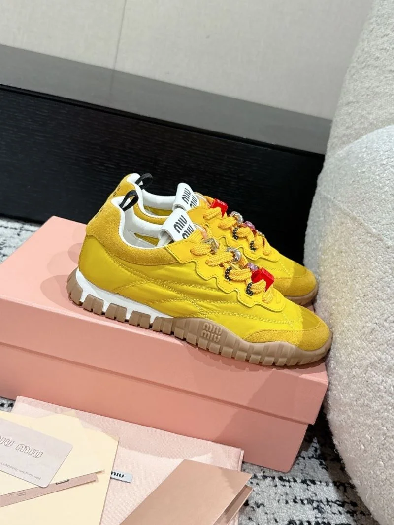 Compact Miu Miu Shoes 6127