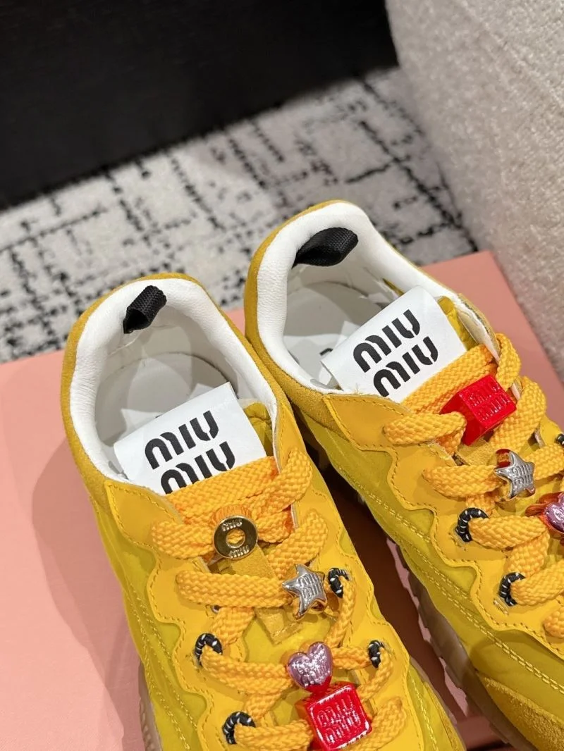 Compact Miu Miu Shoes 6127