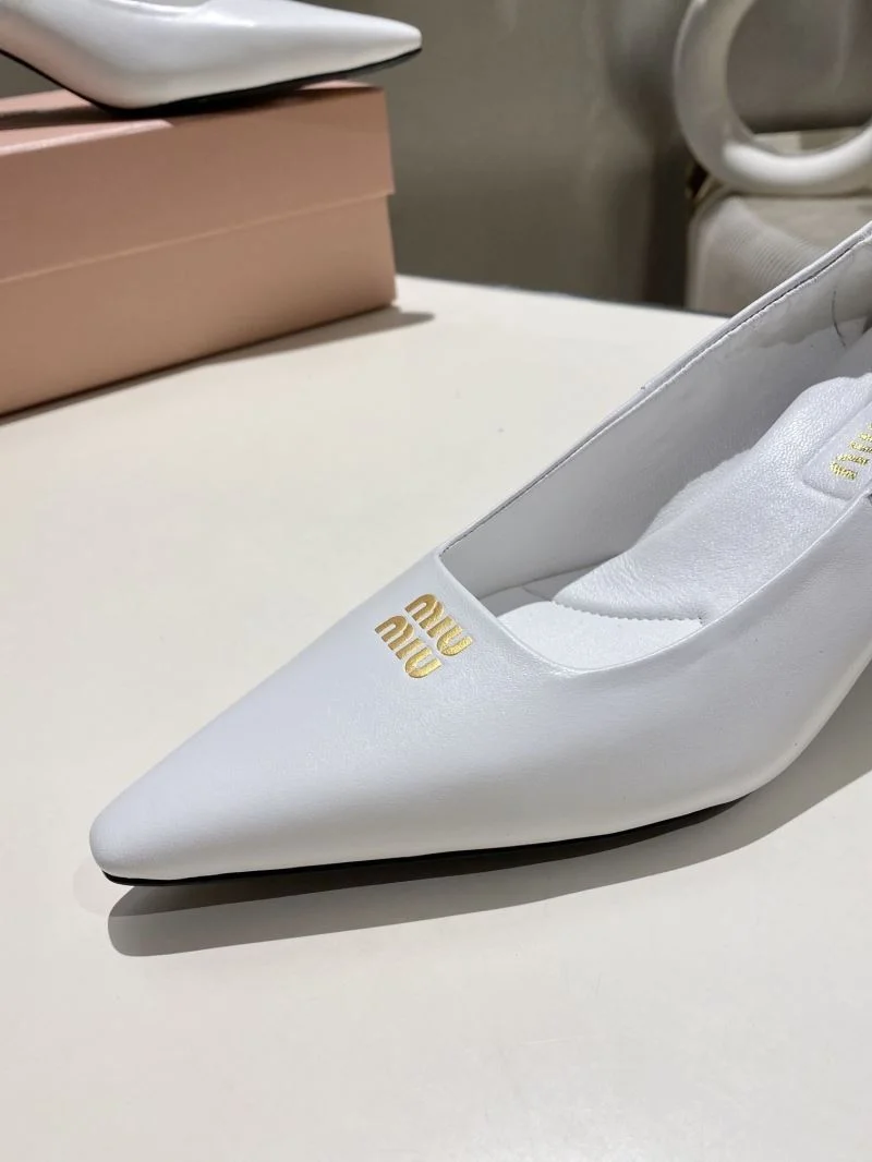 FlexibleFit Miu Miu Shoes 6069