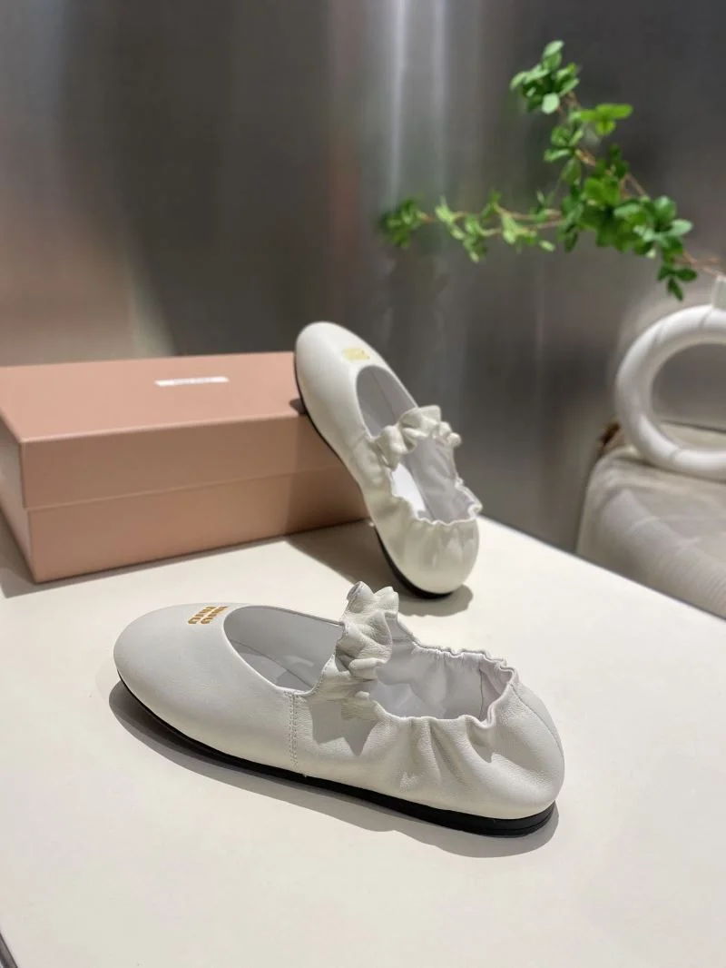 Miu Miu Shoes Classic 6102