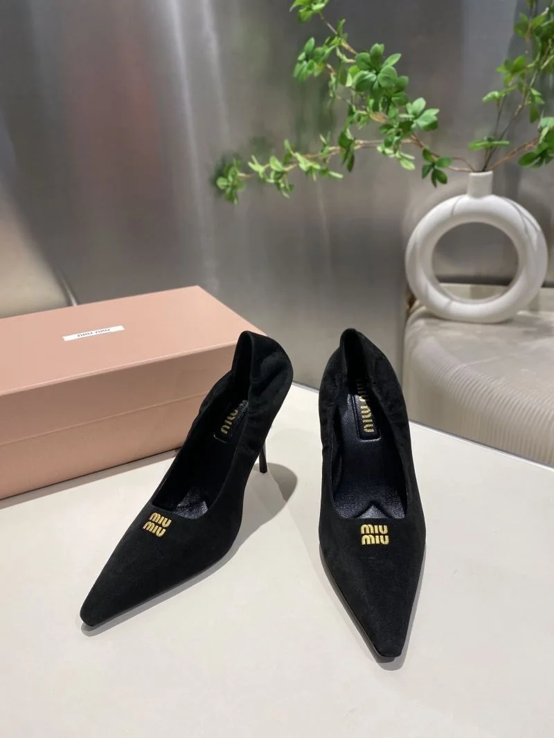 OnTrend Miu Miu Shoes 6136