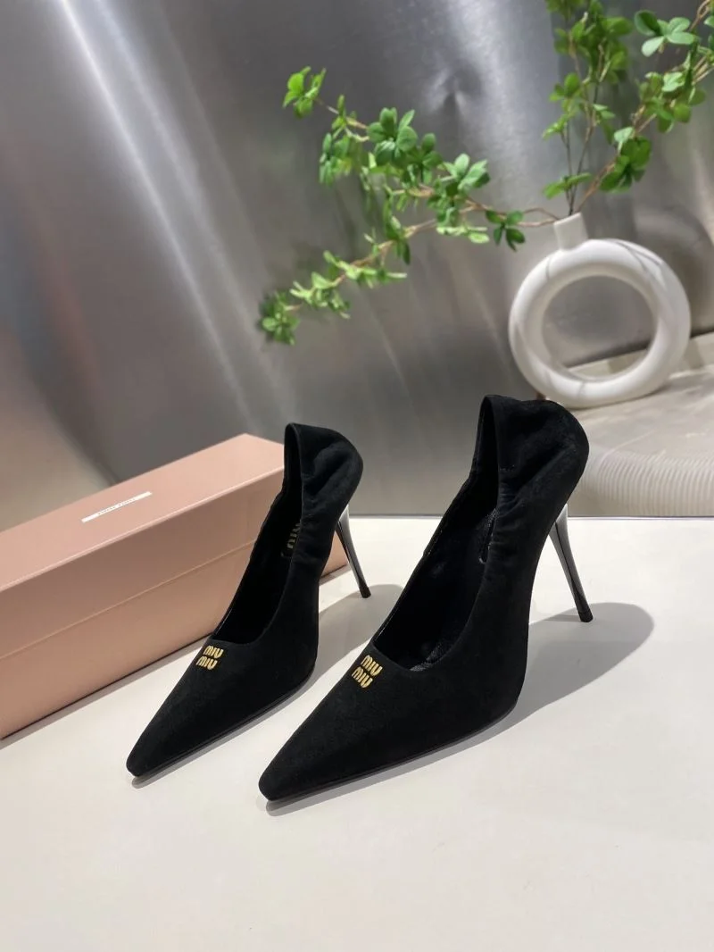 OnTrend Miu Miu Shoes 6136