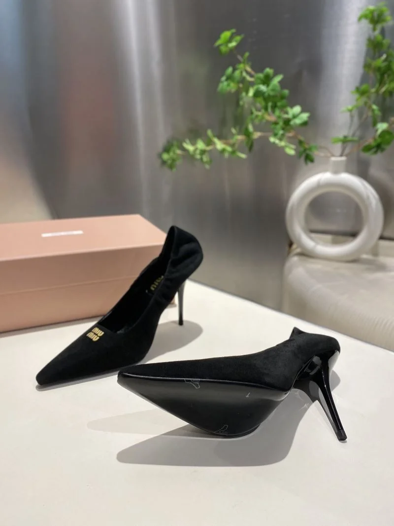 OnTrend Miu Miu Shoes 6136