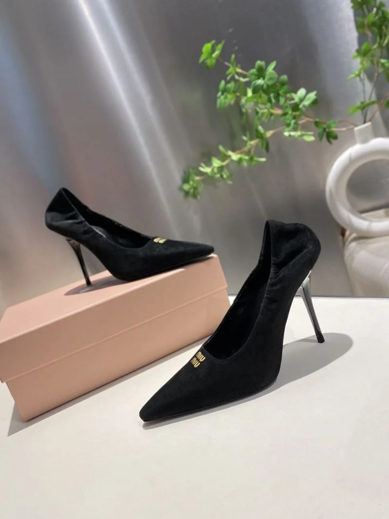 OnTrend Miu Miu Shoes 6136