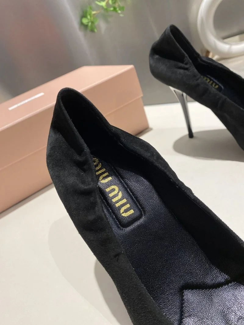 OnTrend Miu Miu Shoes 6136