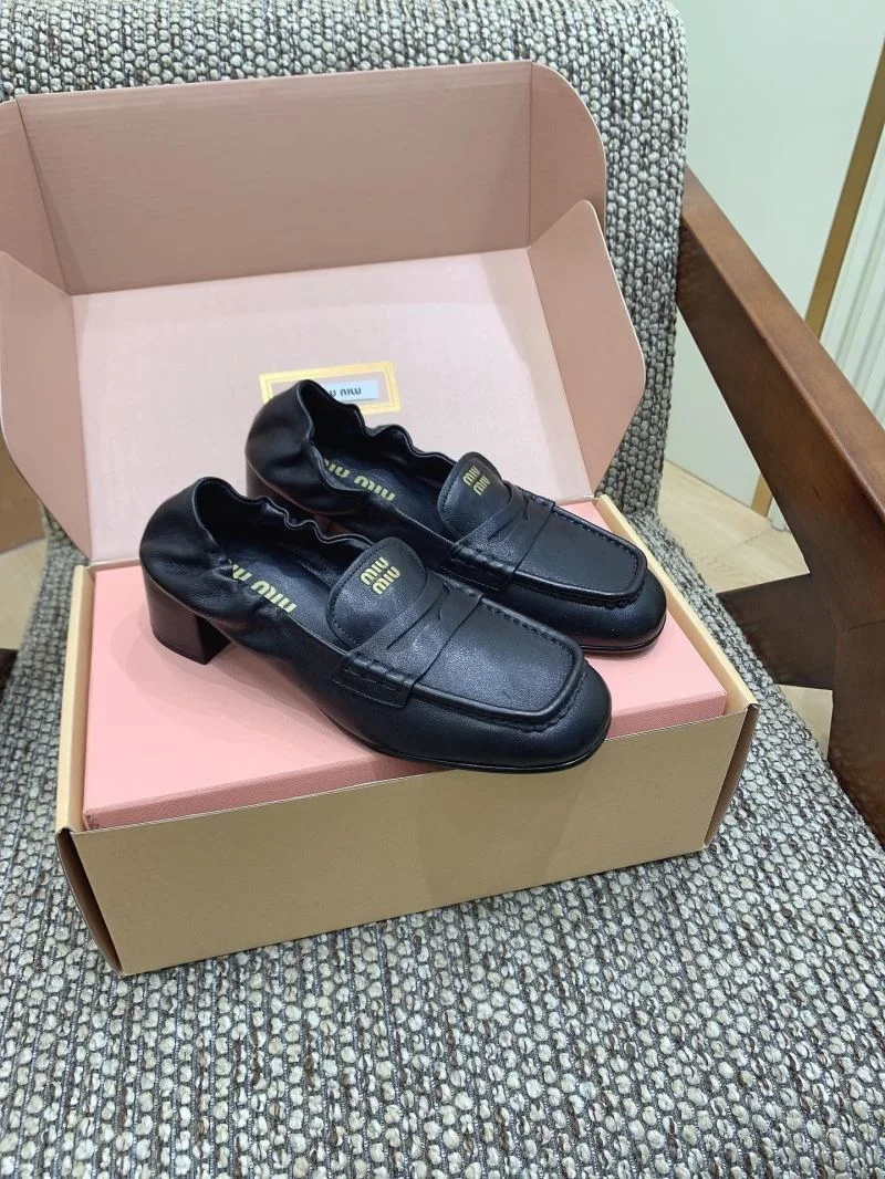 Unisex Miu Miu Shoes 6095