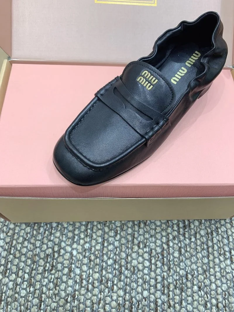 Unisex Miu Miu Shoes 6095
