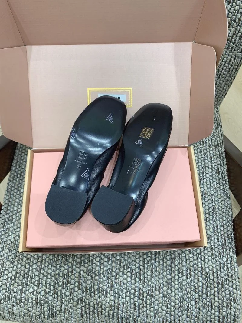 Unisex Miu Miu Shoes 6095