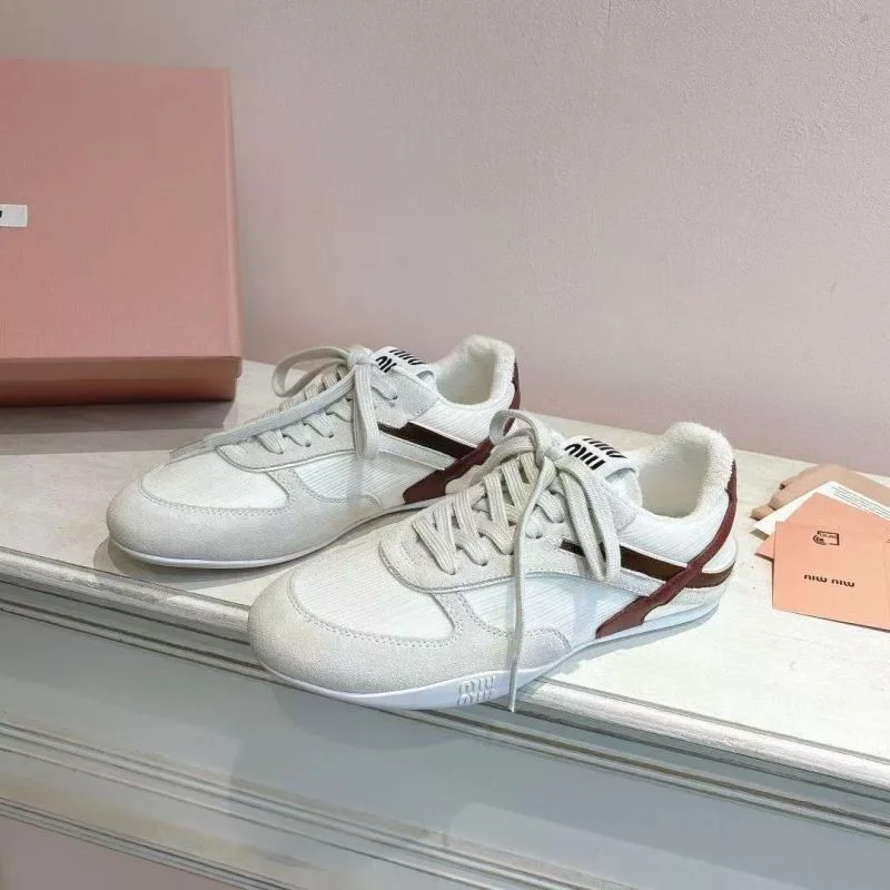 Sleek Miu Miu Shoes 6041