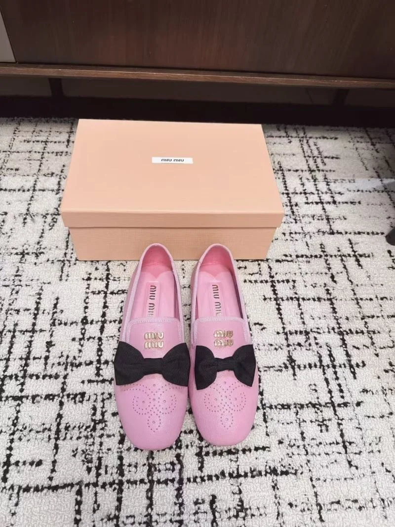 Versatile Miu Miu Shoes 6055