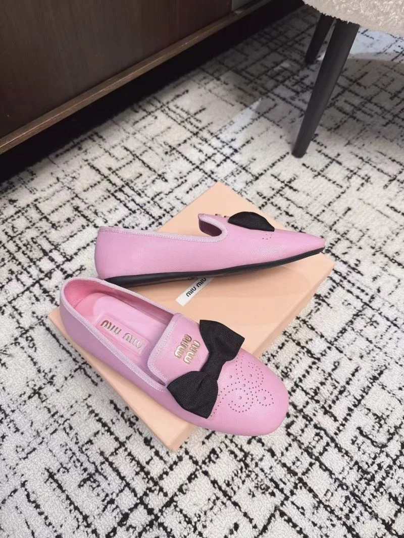 Versatile Miu Miu Shoes 6055