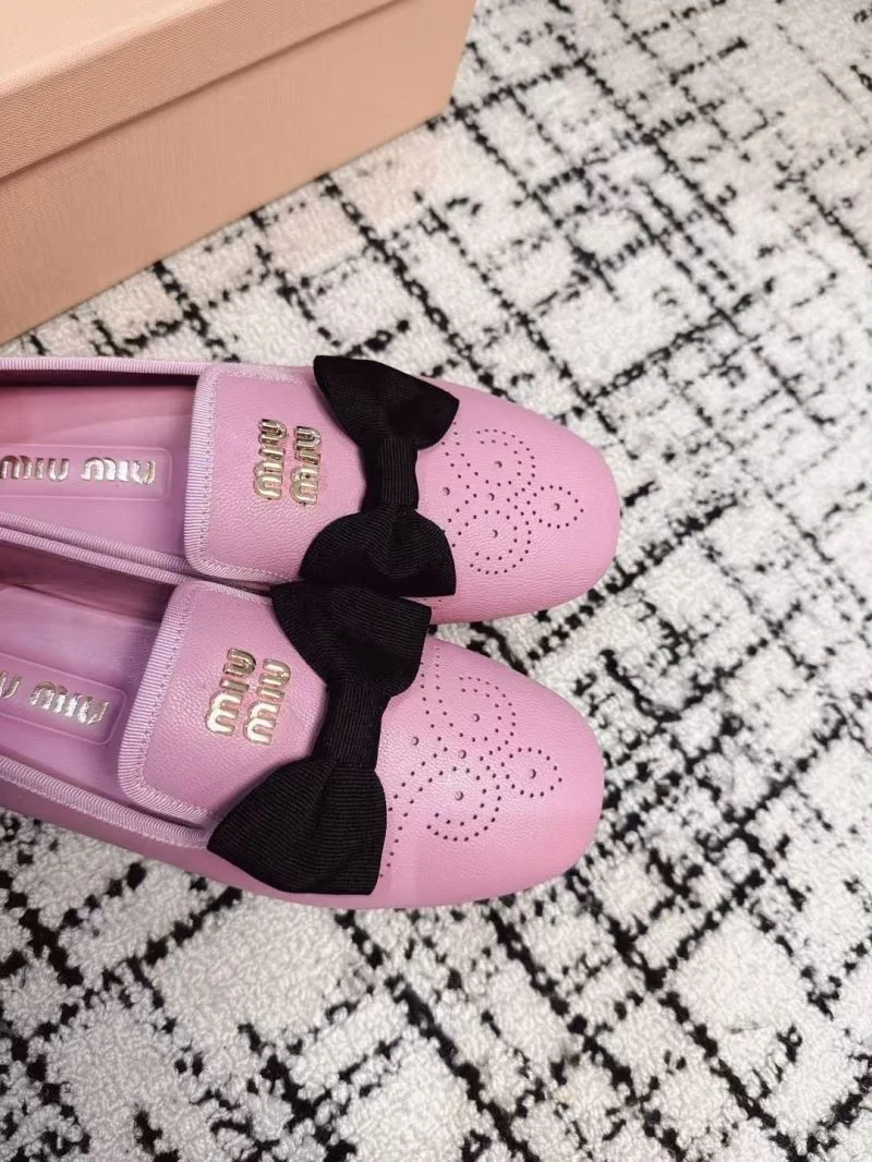 Versatile Miu Miu Shoes 6055