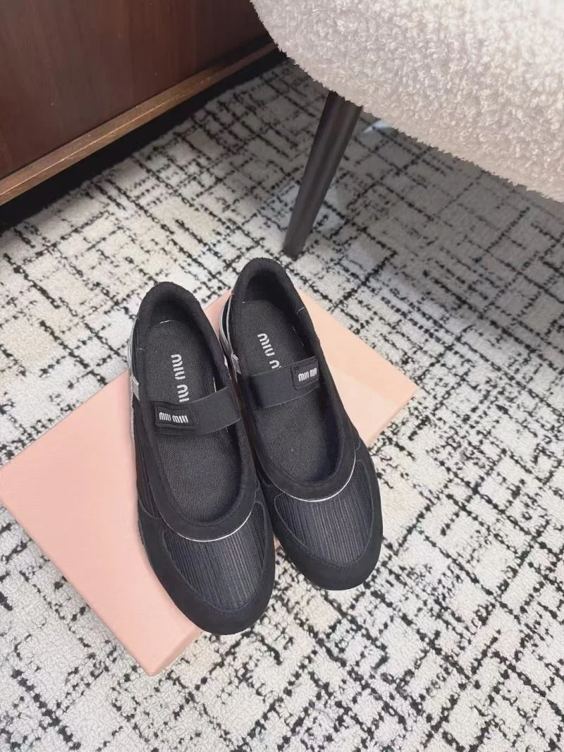 Flexible Miu Miu Shoes 6015