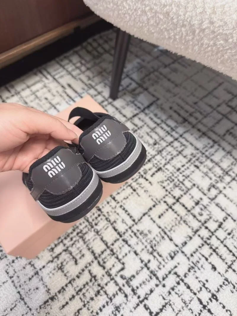 Flexible Miu Miu Shoes 6015