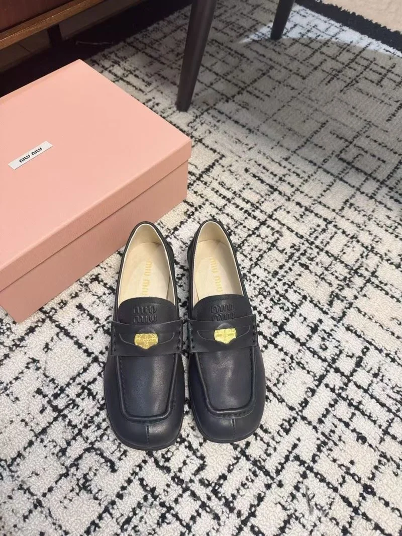 Miu Miu Shoes Minimalist 6033