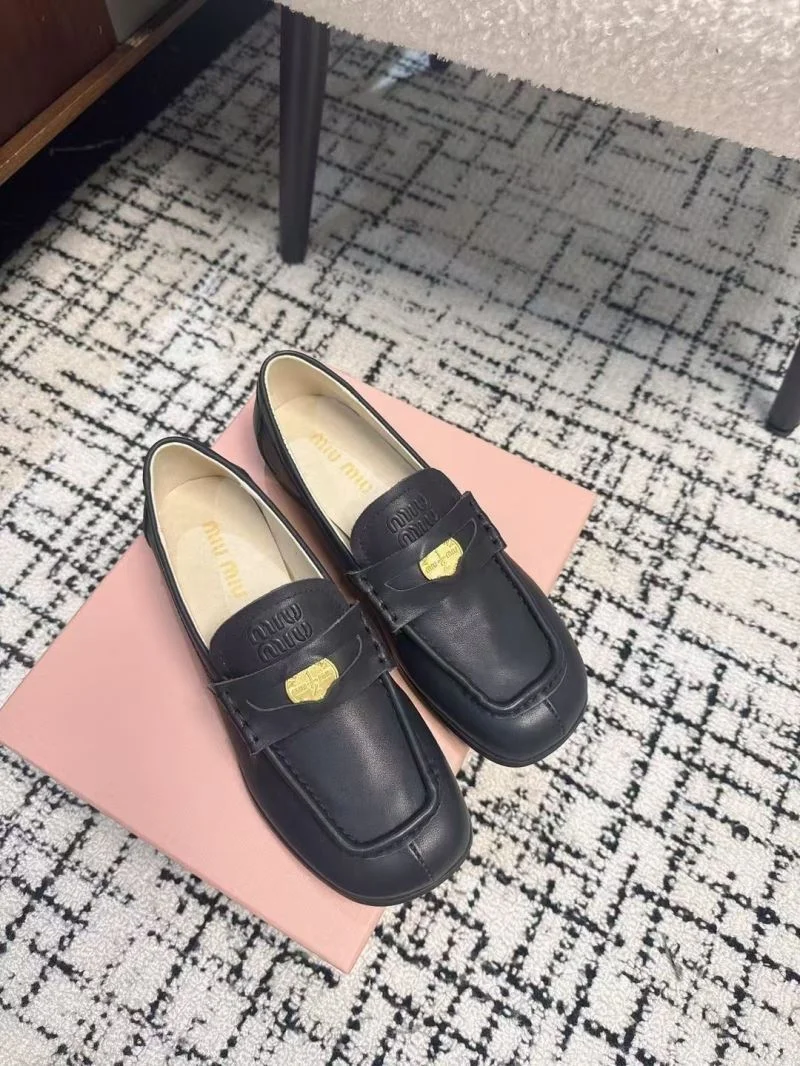 Miu Miu Shoes Minimalist 6033