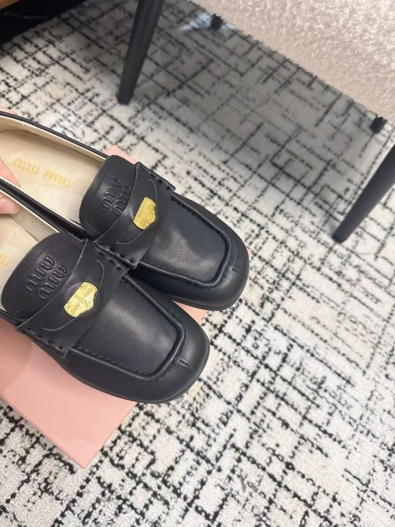Miu Miu Shoes Minimalist 6033