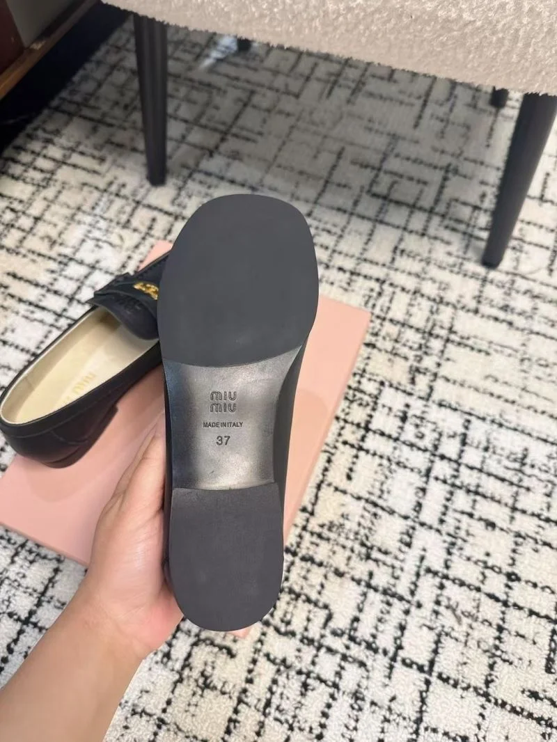Miu Miu Shoes Minimalist 6033