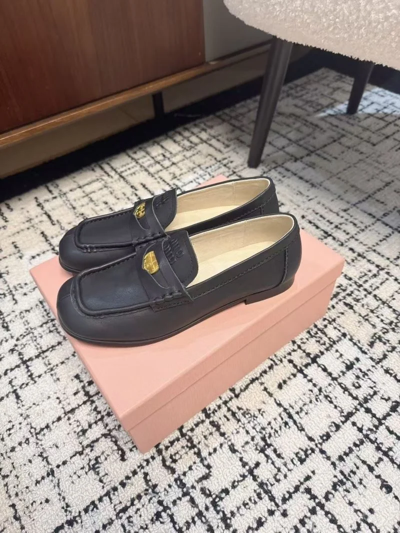 Miu Miu Shoes Minimalist 6033