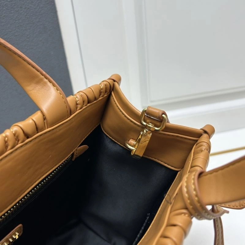 Miu Miu Shopping Bags Flexible 83229
