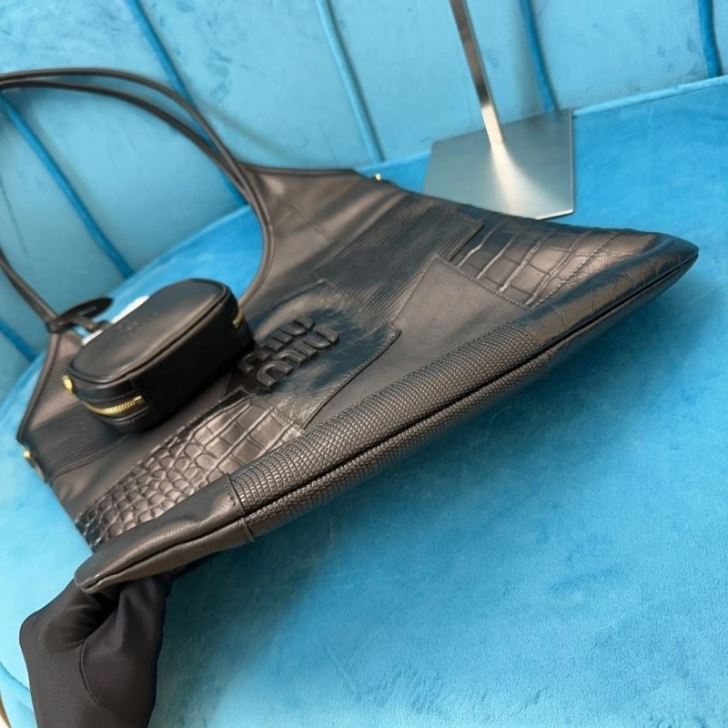 ComfortFit Miu Miu Shopping Bags 58212