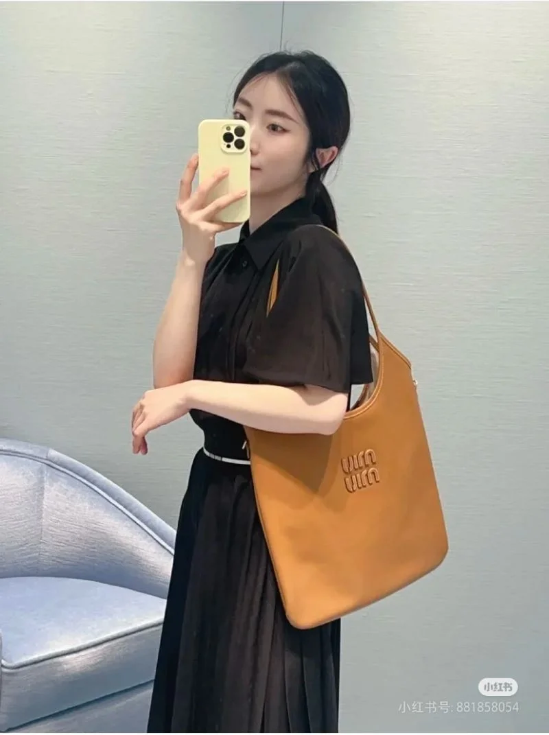 Miu Miu Shopping Bags WeatherProof 49103