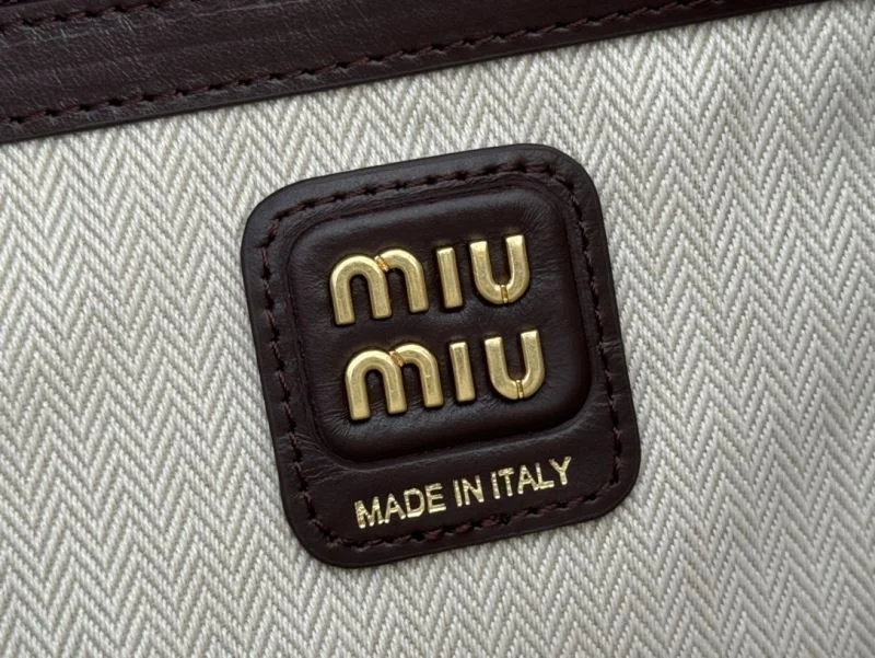 Miu Miu Shopping Bags Durable 49101