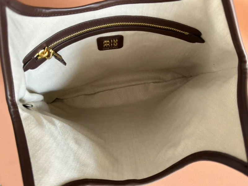 Miu Miu Shopping Bags Durable 49101