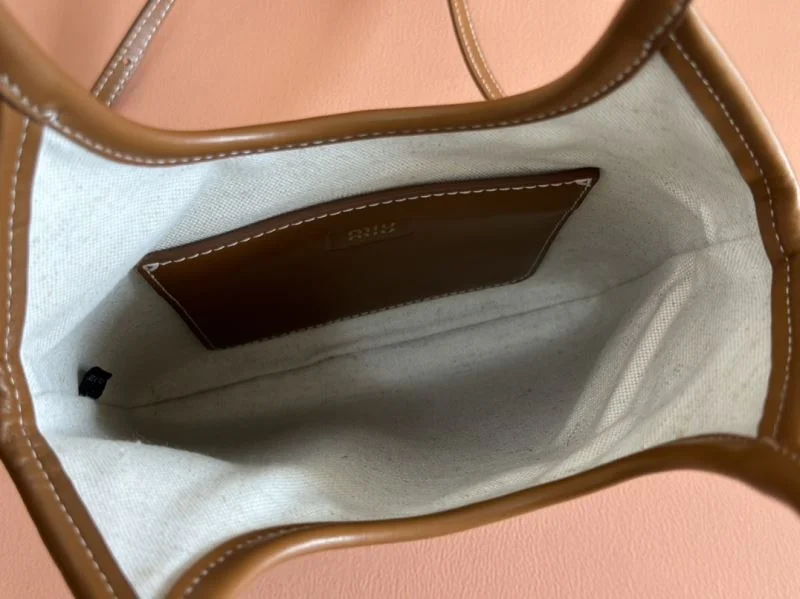 NewStyle Miu Miu Shopping Bags 49093