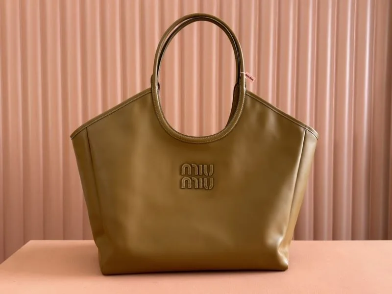 Miu Miu Shopping Bags Effortless 49123