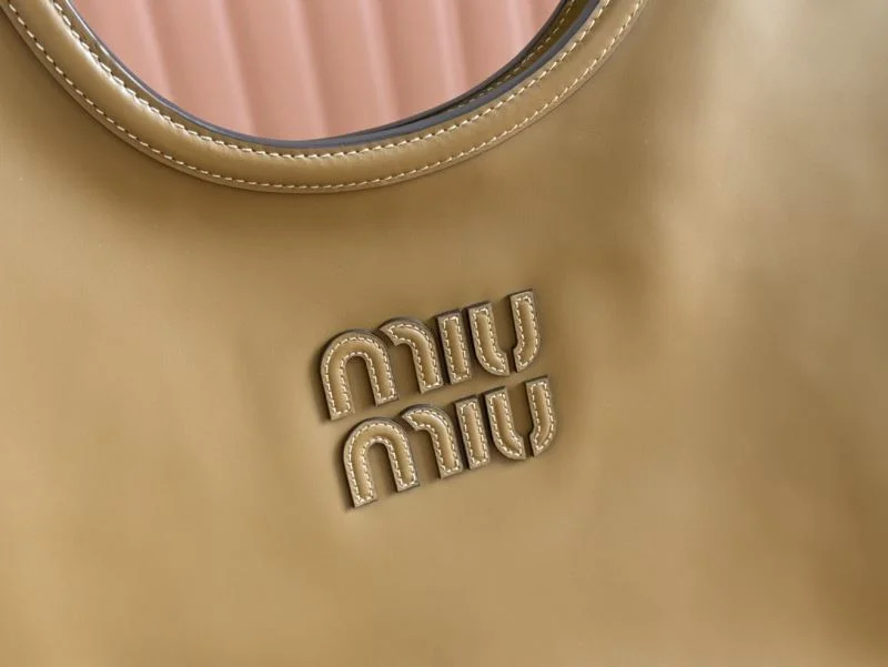 Miu Miu Shopping Bags Effortless 49123