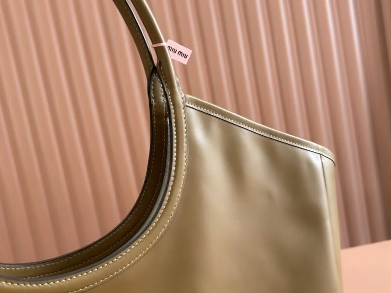 Miu Miu Shopping Bags Effortless 49123