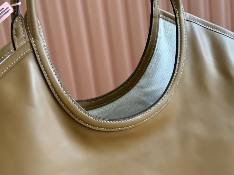 Miu Miu Shopping Bags Effortless 49123