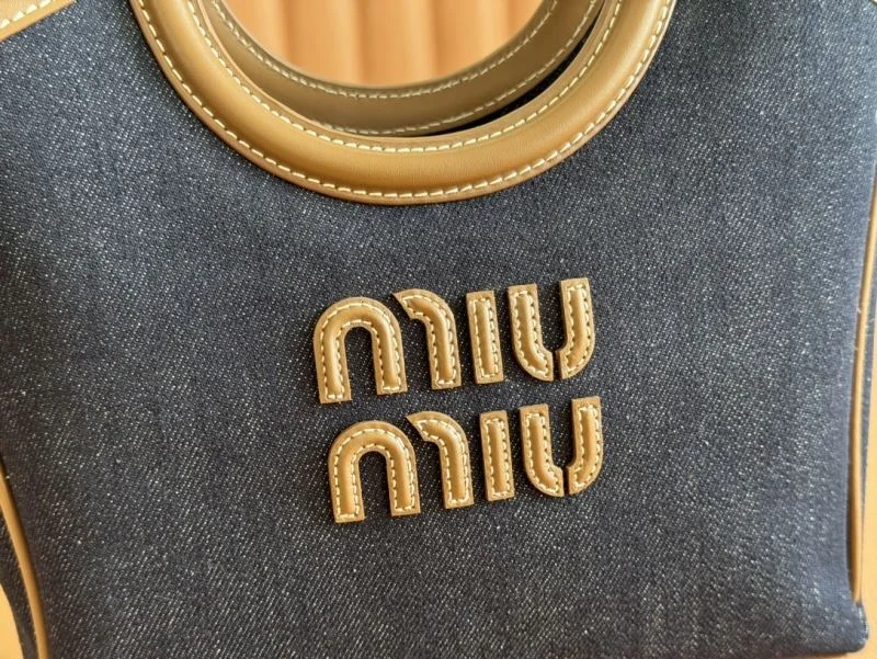 FreshLook Miu Miu Shopping Bags 49076