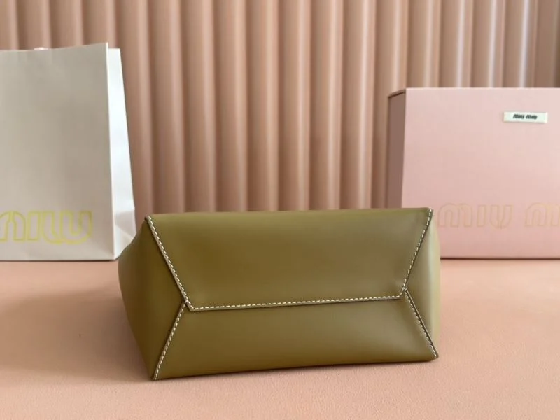 Casual Miu Miu Shopping Bags 49072