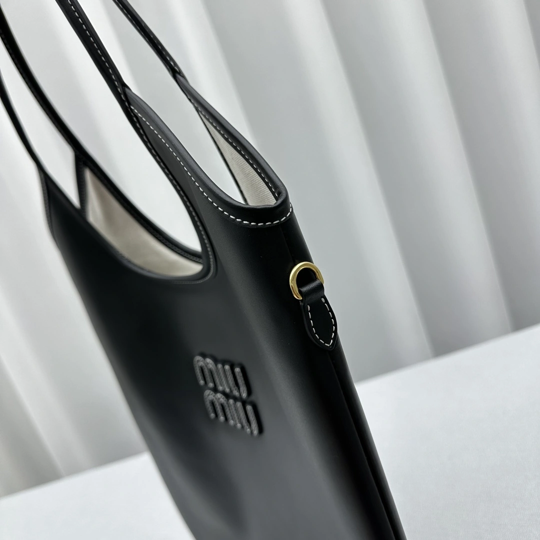 Popular Miu Miu Shopping Bags 69527
