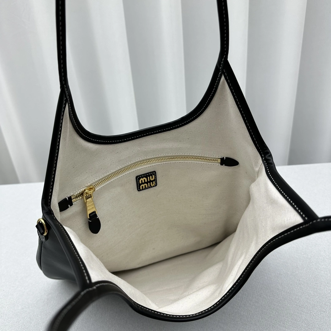 Popular Miu Miu Shopping Bags 69527