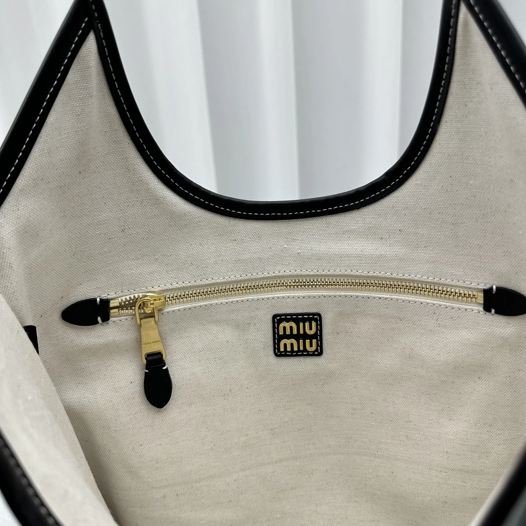 Popular Miu Miu Shopping Bags 69527