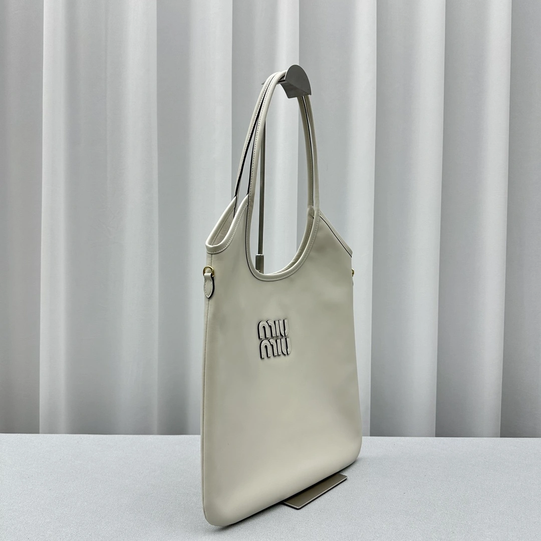 Miu Miu Shopping Bags UrbanChic 69525