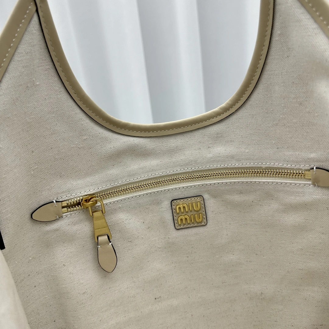 Miu Miu Shopping Bags Sporty 69522
