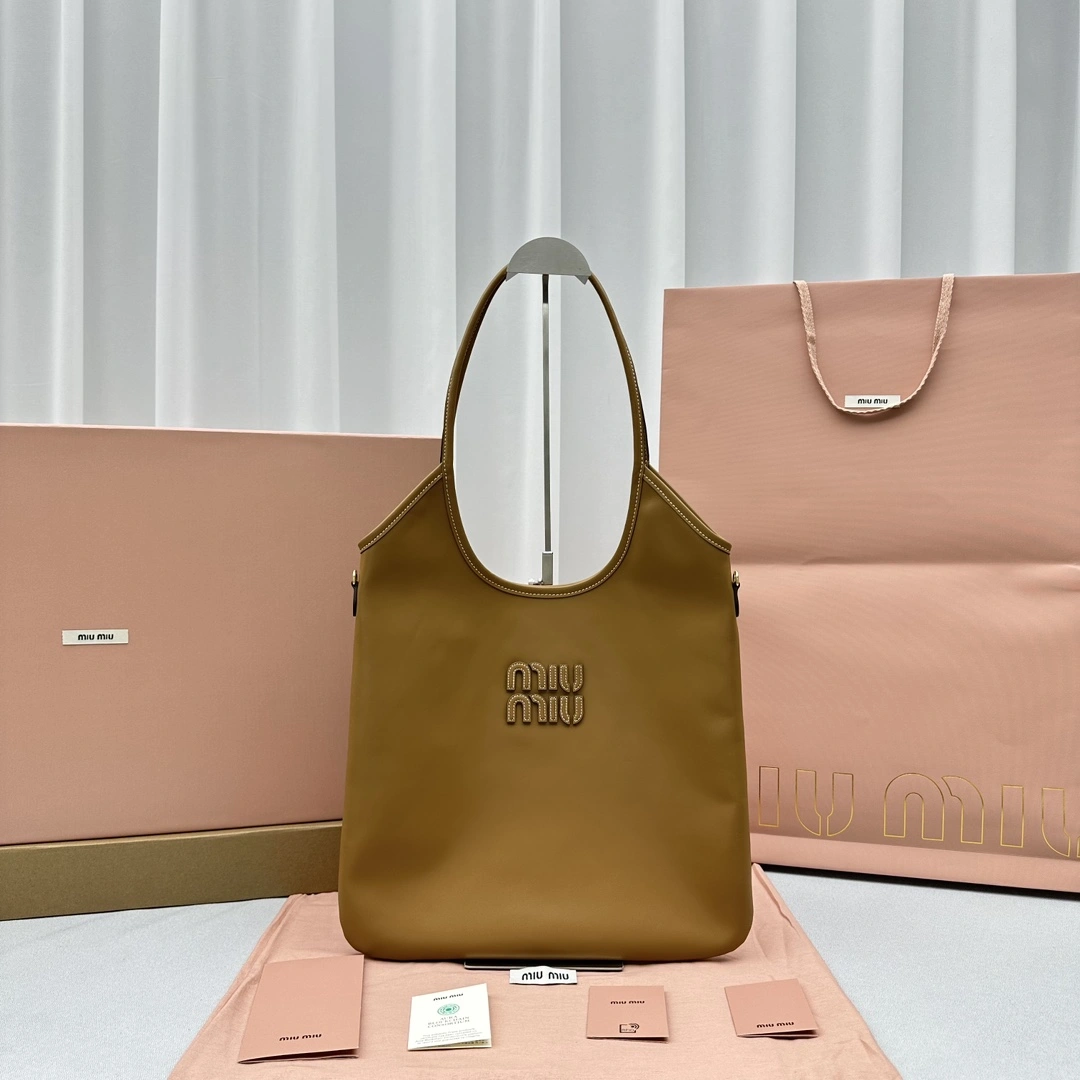 Effortless Miu Miu Shopping Bags 69526