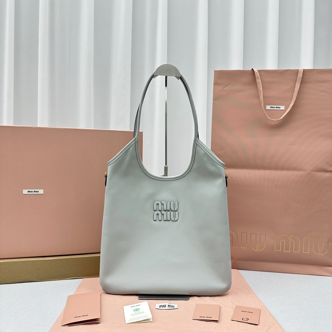 Youthful Miu Miu Shopping Bags 69517