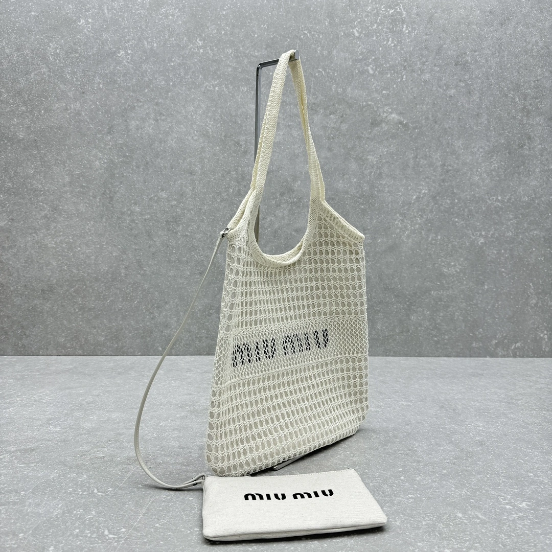 Comfortable Miu Miu Shopping Bags 69516