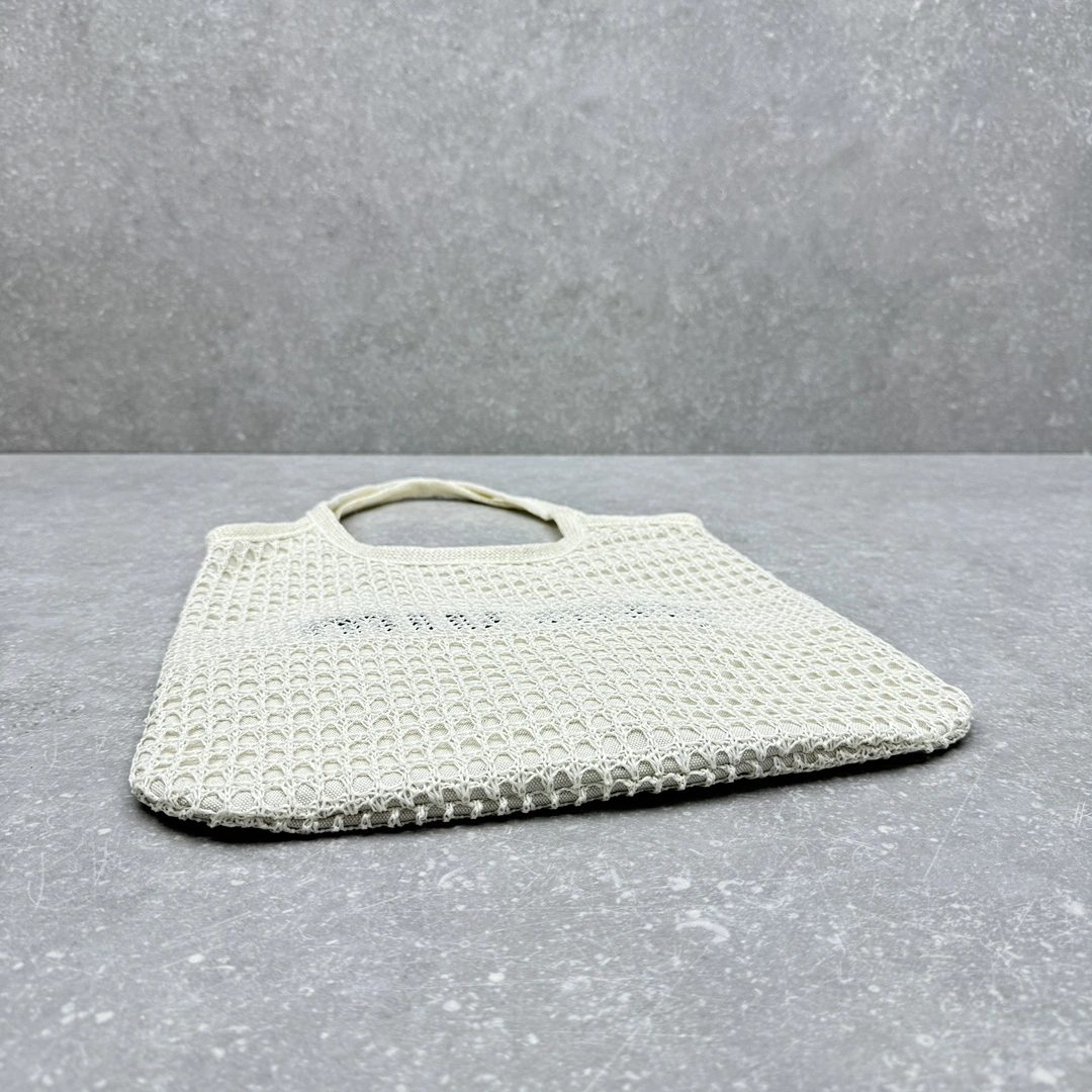 Comfortable Miu Miu Shopping Bags 69516