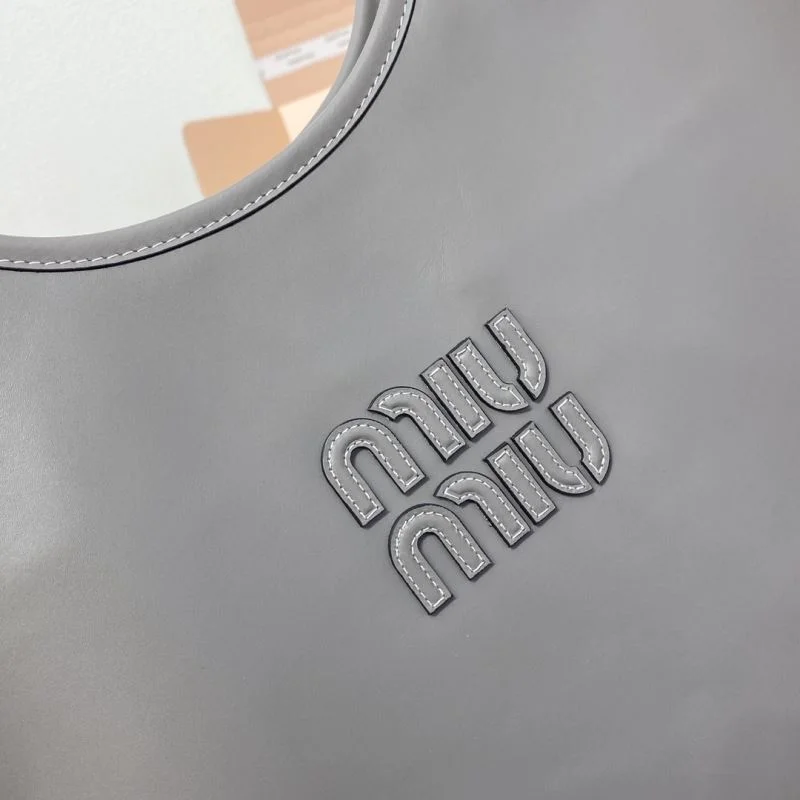 WellDesigned Miu Miu Shopping Bags 43775